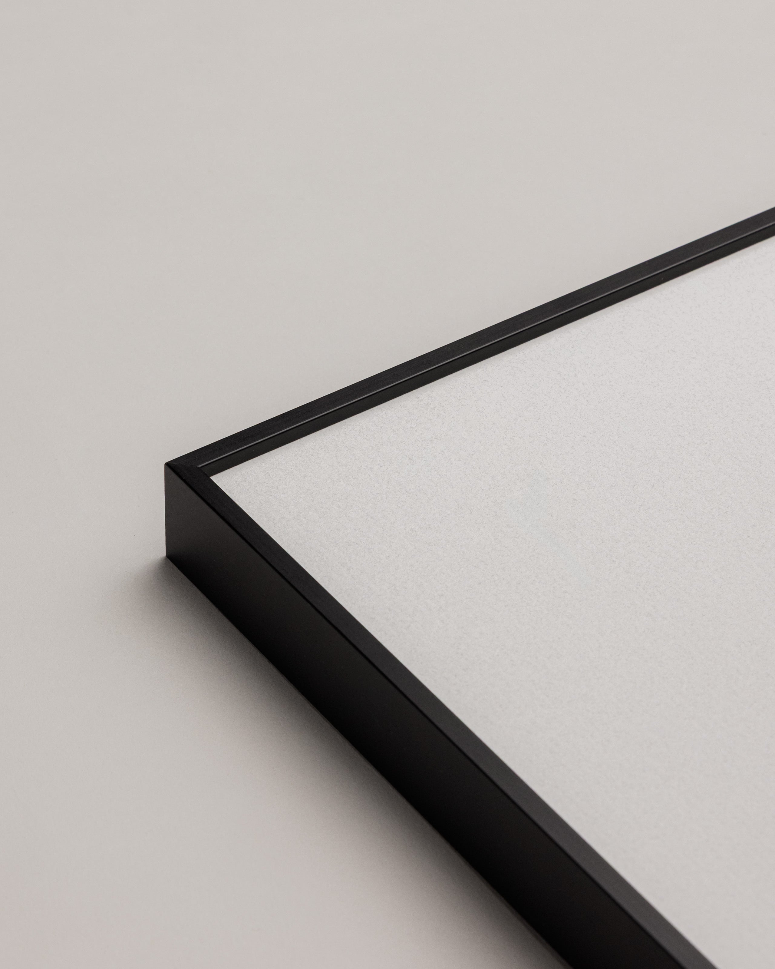 Straight Edge Slim - Matte Black