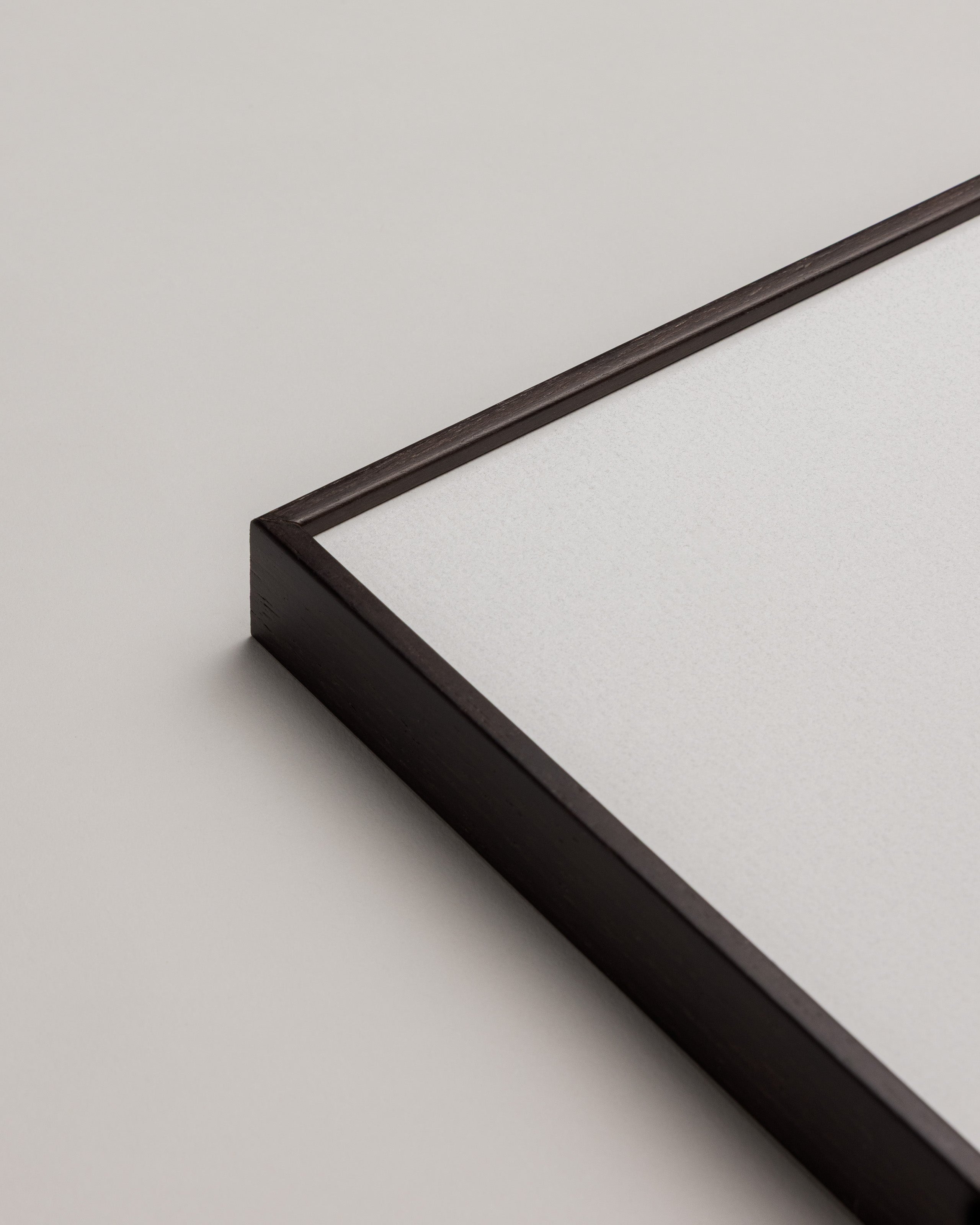 Straight Edge Slim - Ebony