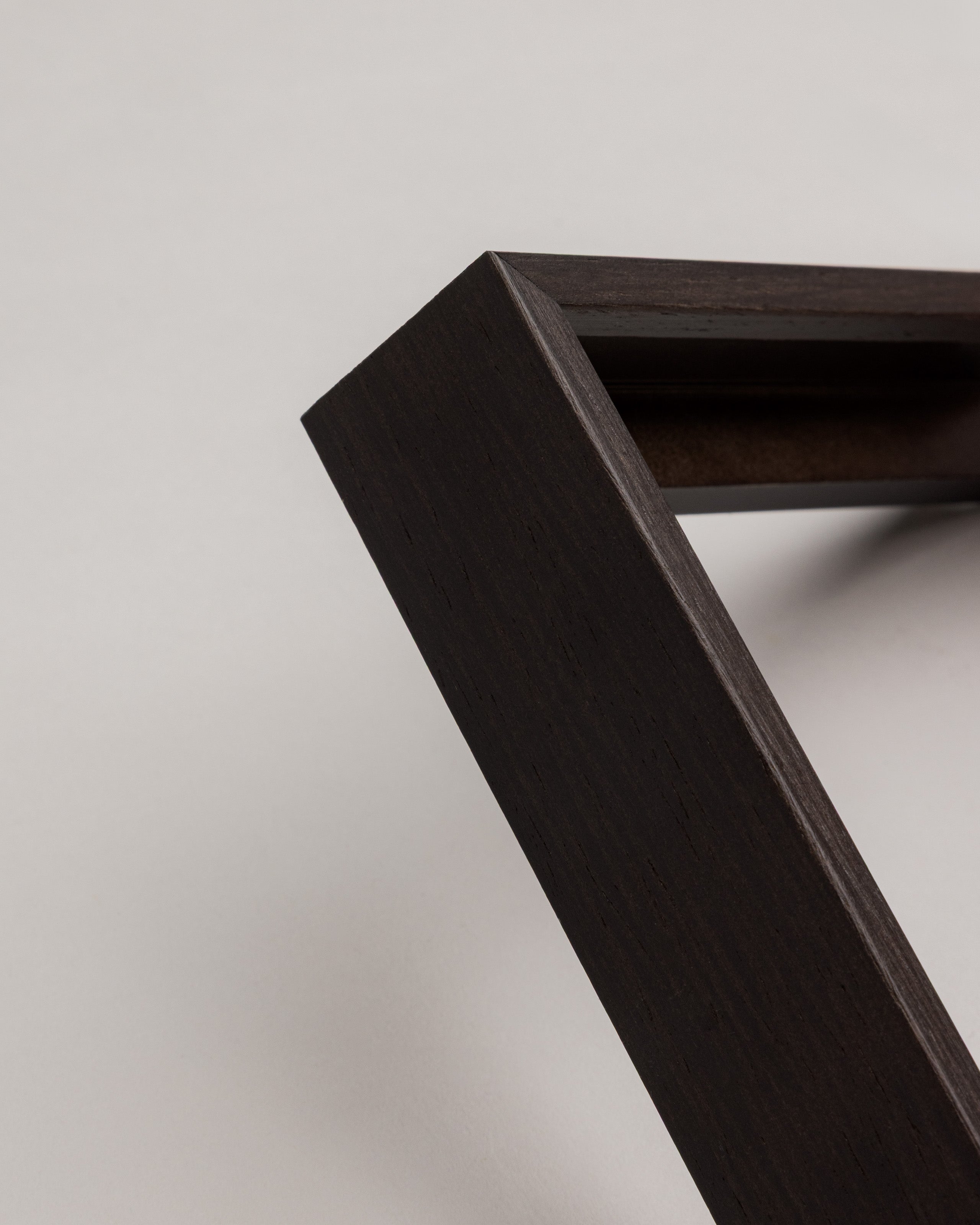 Straight Edge - Dark Brown