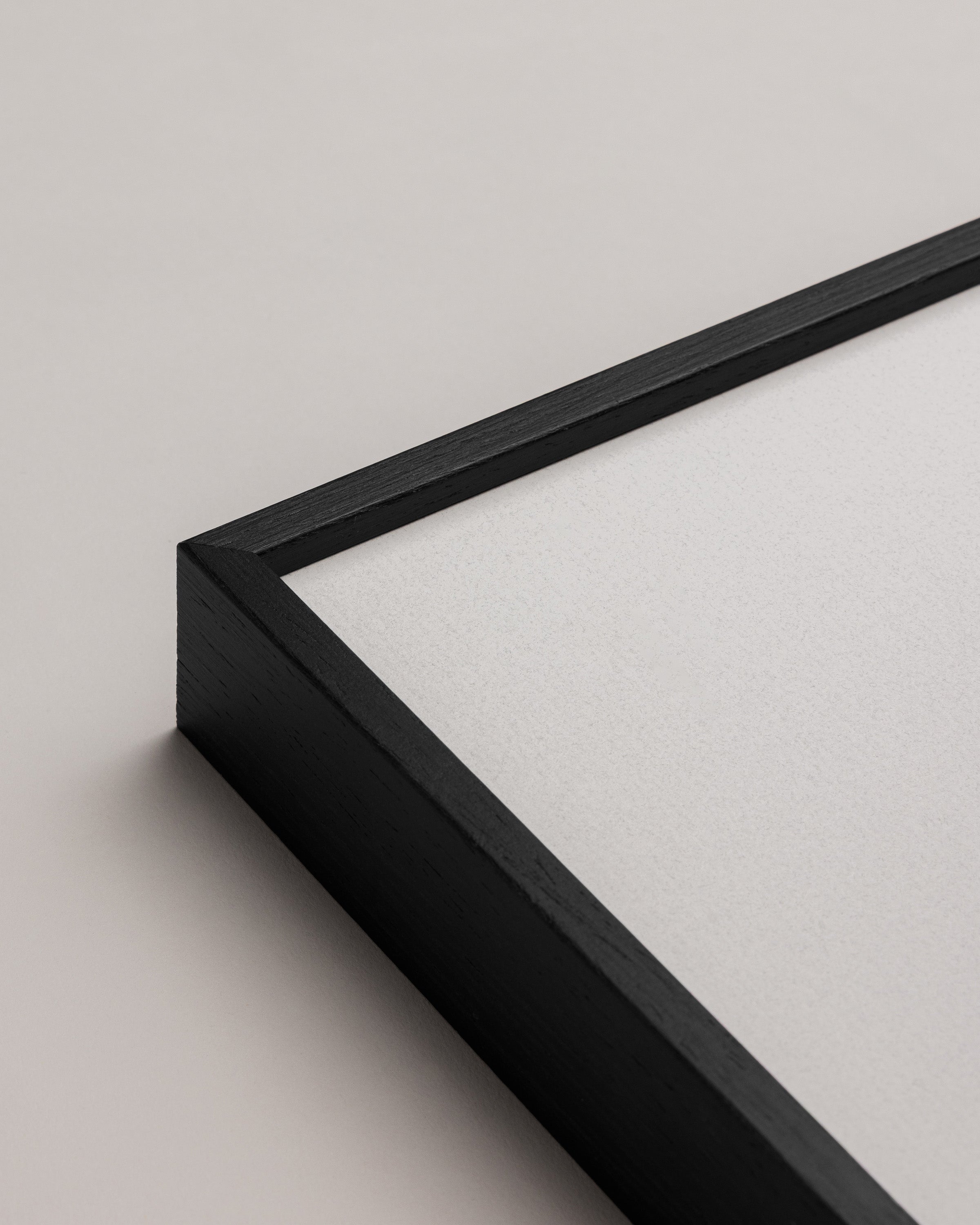 Straight Edge - Black