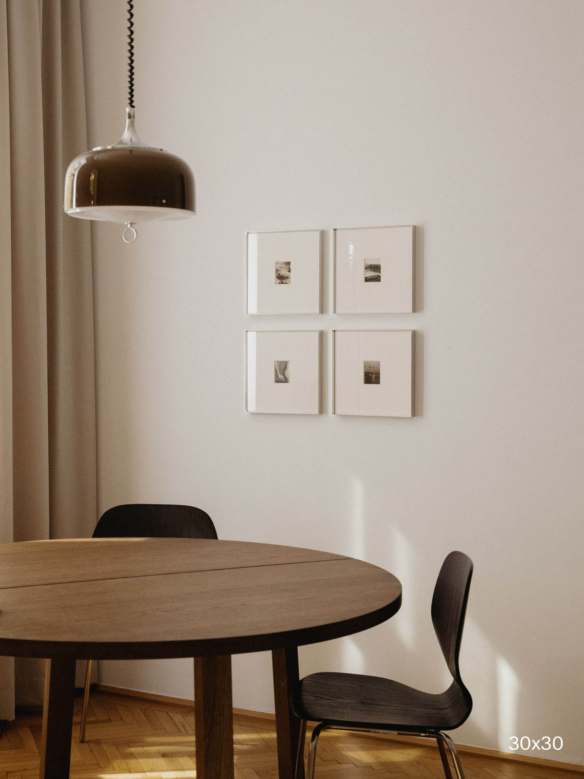Framing Wall - Shiny Silver